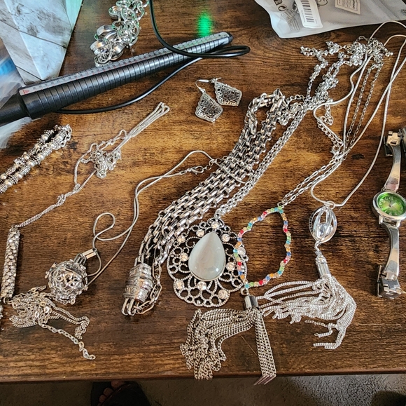 Jewelry Dig 1-100 Live Show Listing $15 Minimum - Picture 5 of 14